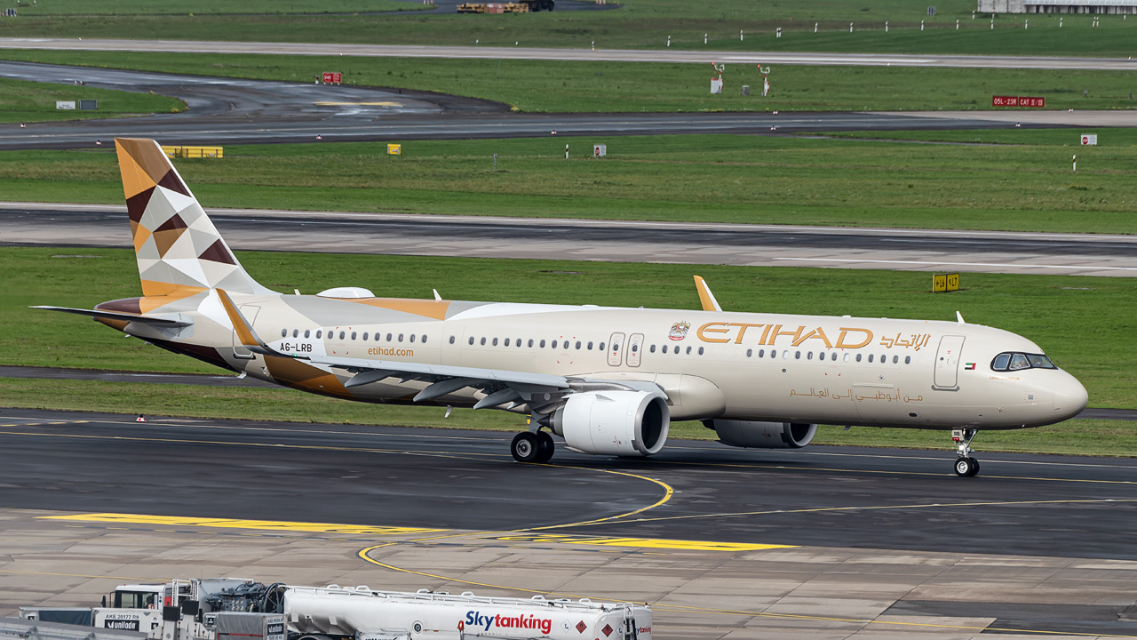 A6-LRB Etihad Airbus A321-200neo LR