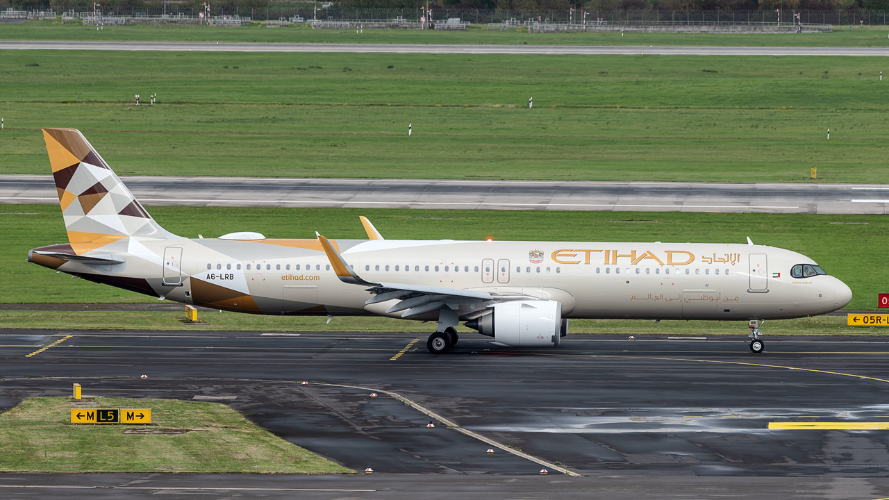 A6-LRB Etihad Airbus A321-200neo LR