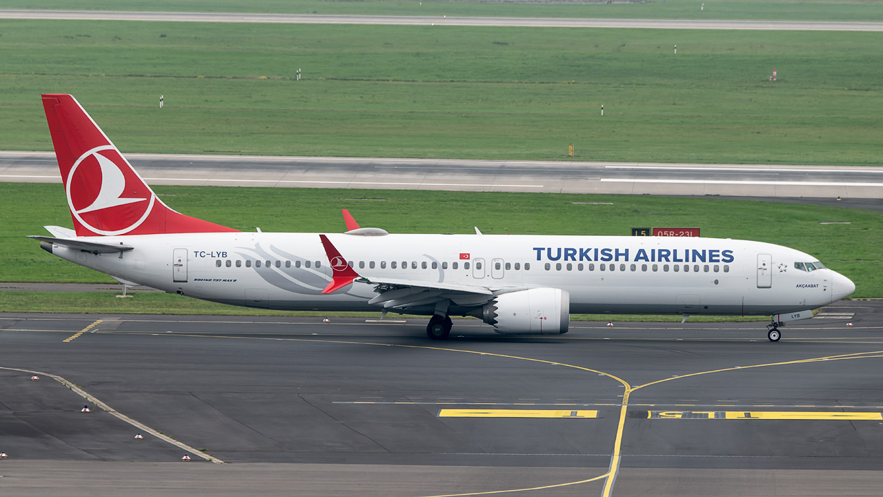 TC-LYB Turkish Airlines Boeing 737 MAX 9