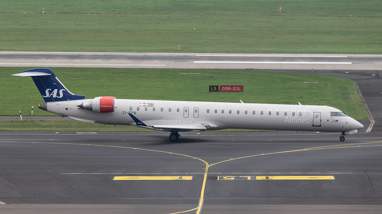 EI-FPW Scandinavian Airlines (CityJet) Bombardier CRJ-900