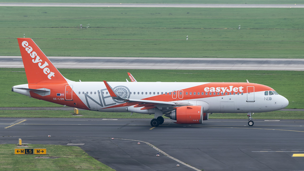 OE-LSN EasyJet Europe Airbus A320-200neo