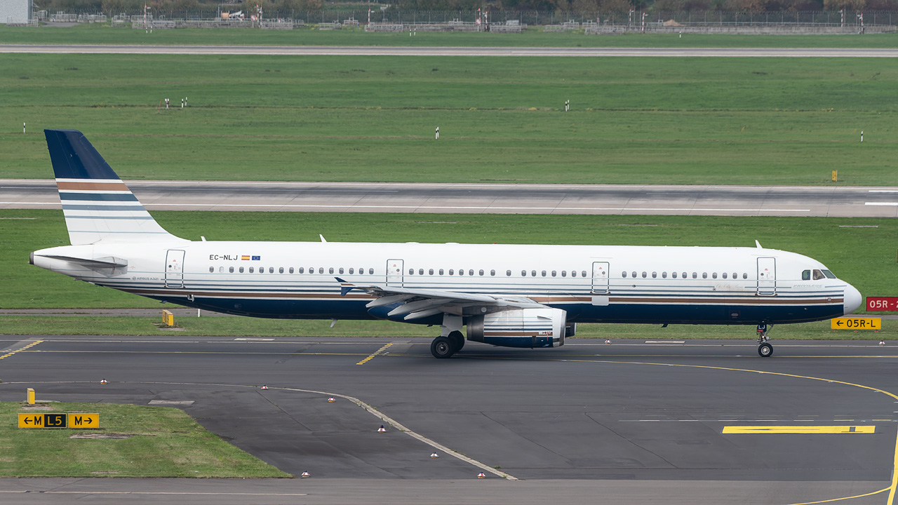 EC-NLJ Privilege Style Airbus A321-200