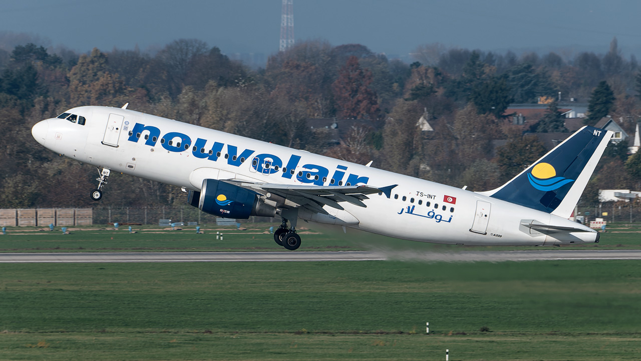 TS-INT Nouvelair Airbus A320-200