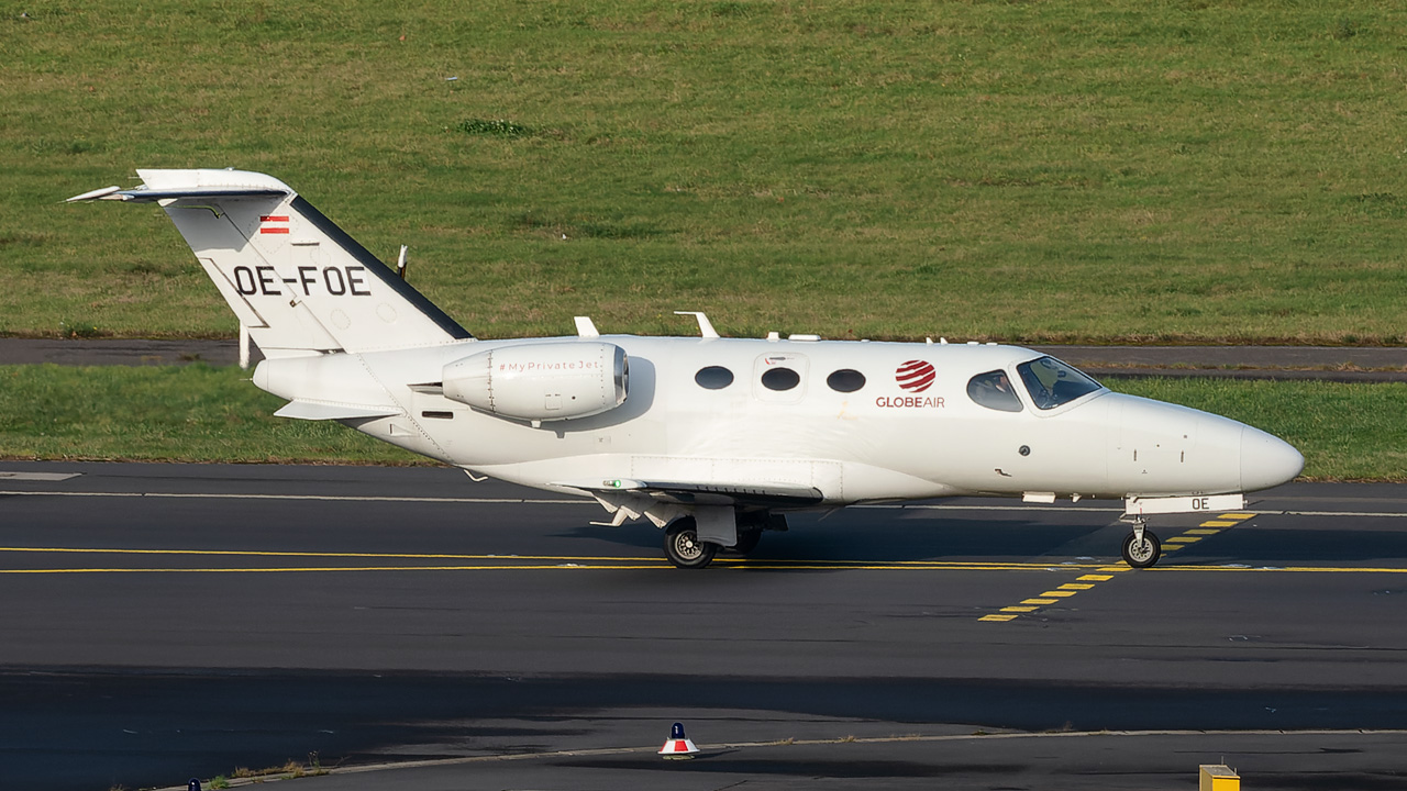 OE-FOE GlobeAir Cessna 510 Citation Mustang