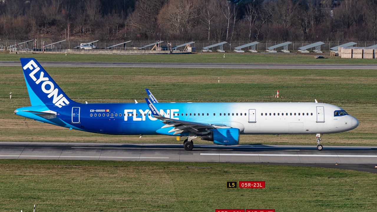 ER-00001 FlyOne Moldova Airbus A321-200/S