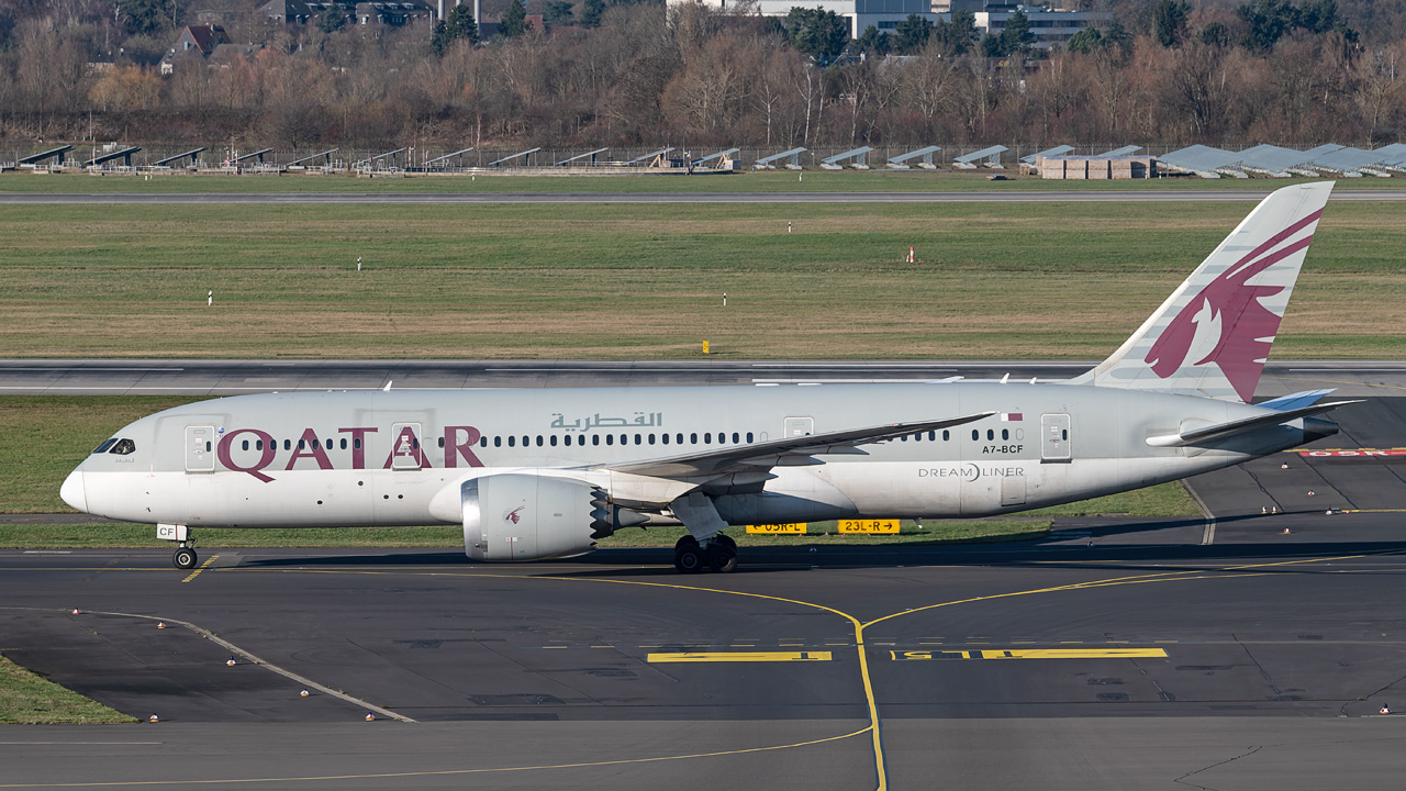 A7-BCF Qatar Airways Boeing 787-8 Dreamliner