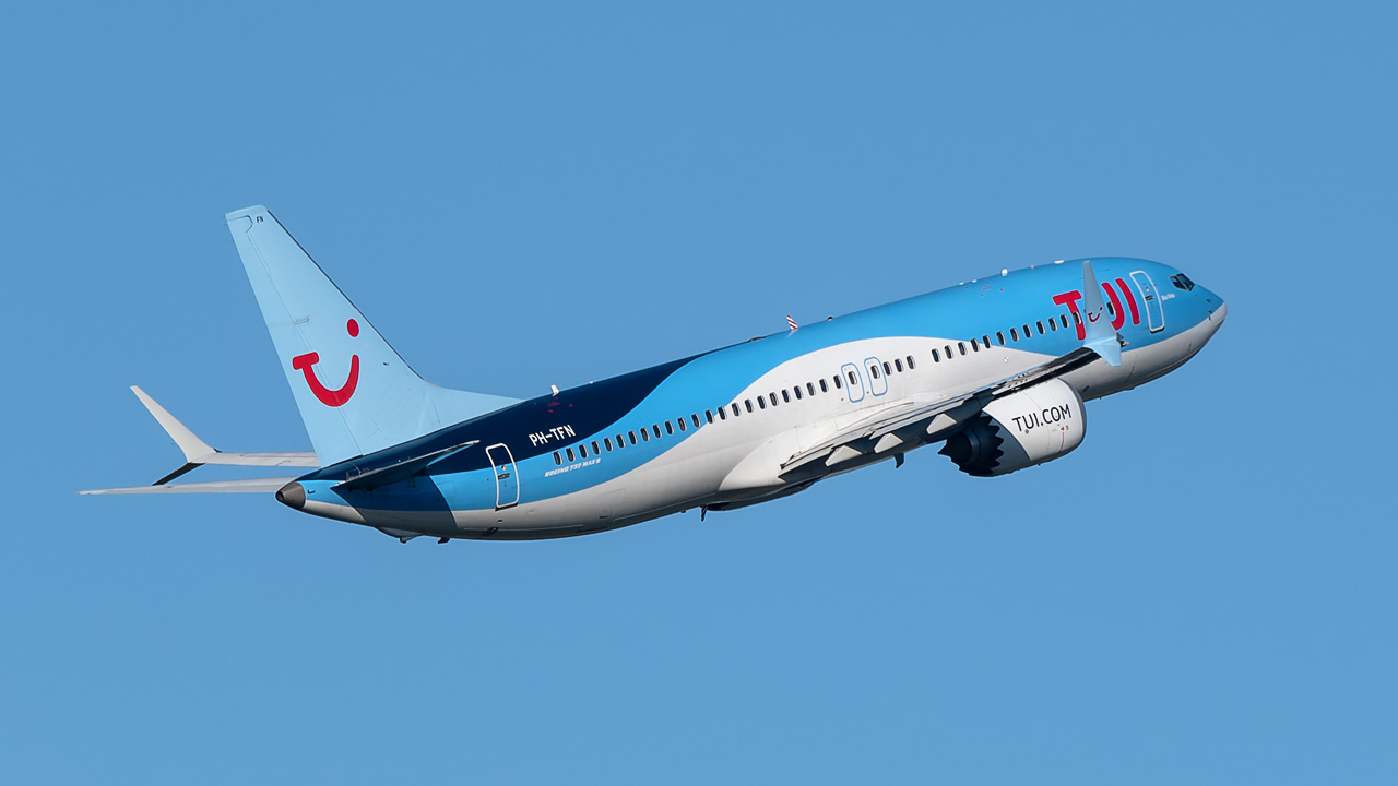 PH-TFN TUI Airlines Nederland Boeing 737 MAX 8
