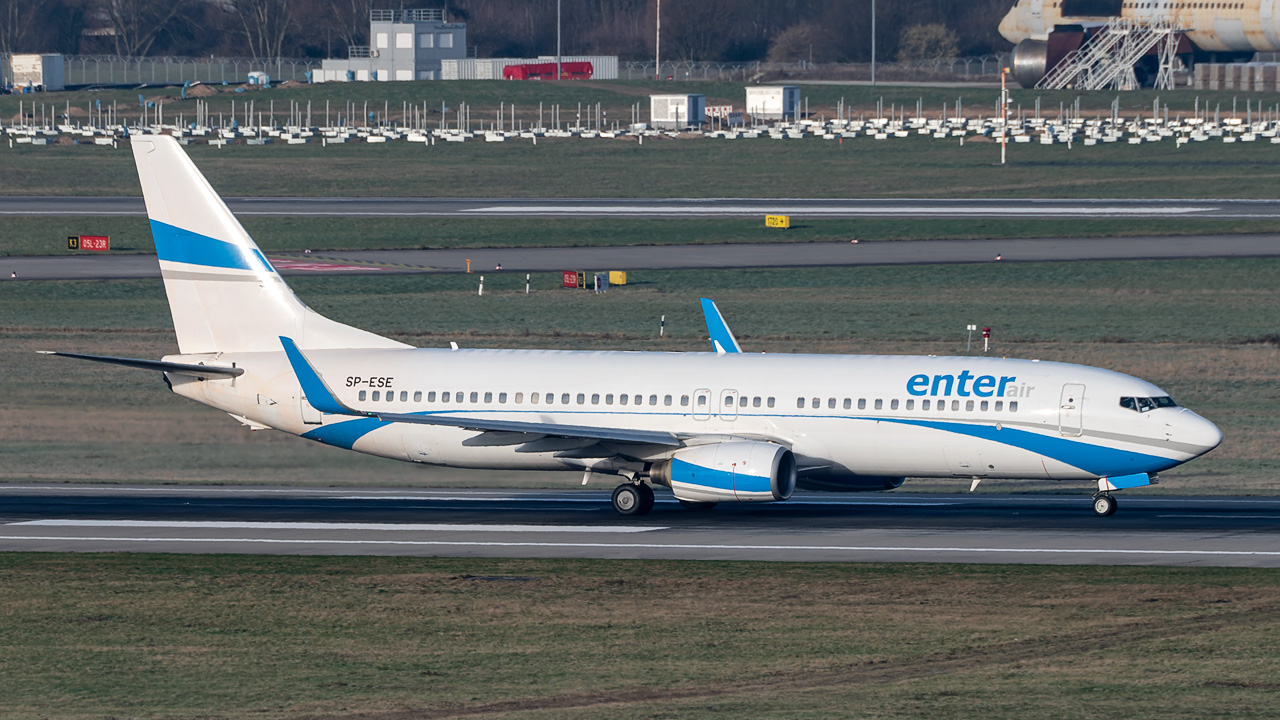 SP-ESE Enter Air Boeing 737-800