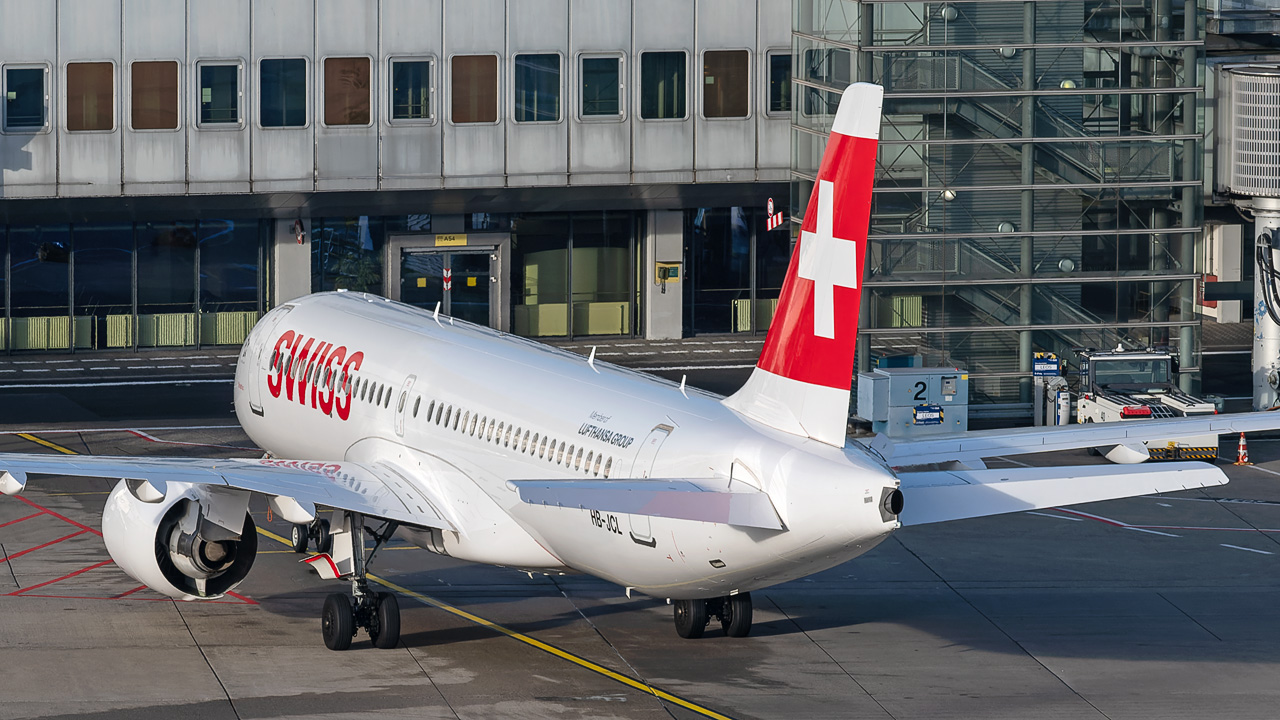 HB-JCL Swiss Airbus A220-300