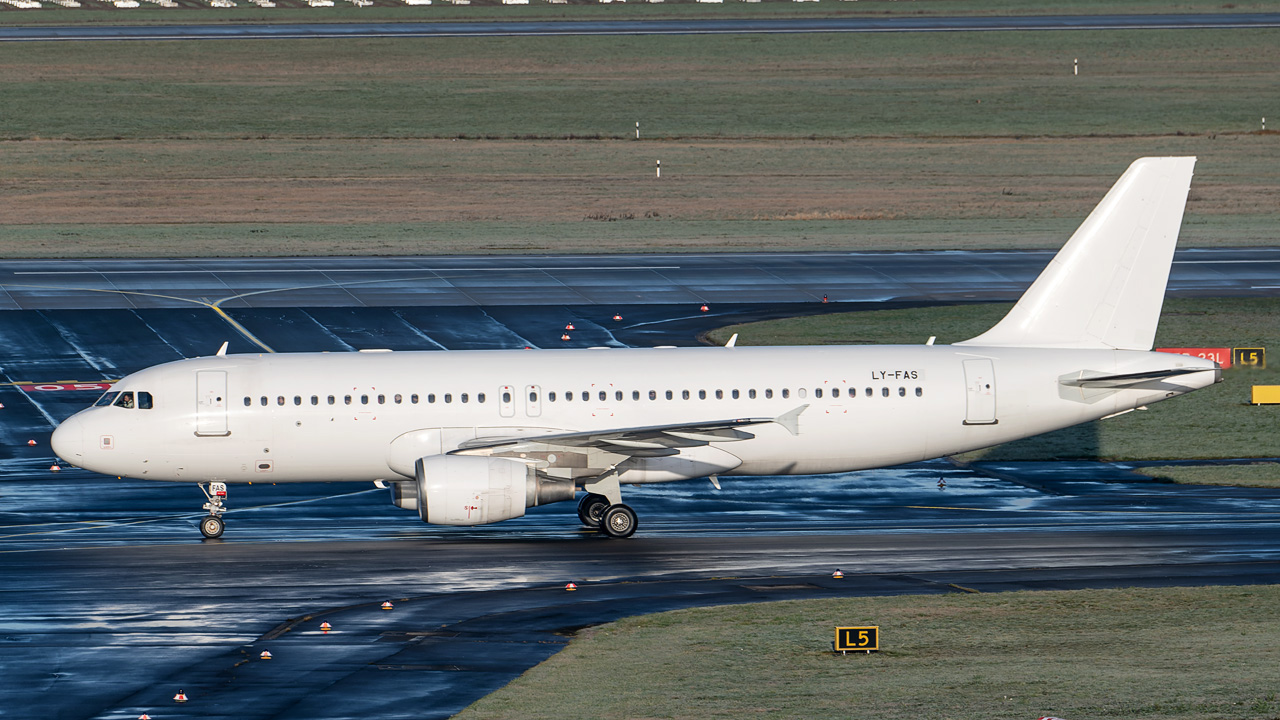 LY-FAS Middle East Airlines MEA (GetJet) Airbus A320-200