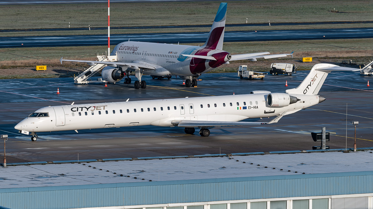 EI-HIA Scandinavian Airlines (CityJet) Bombardier CRJ-1000