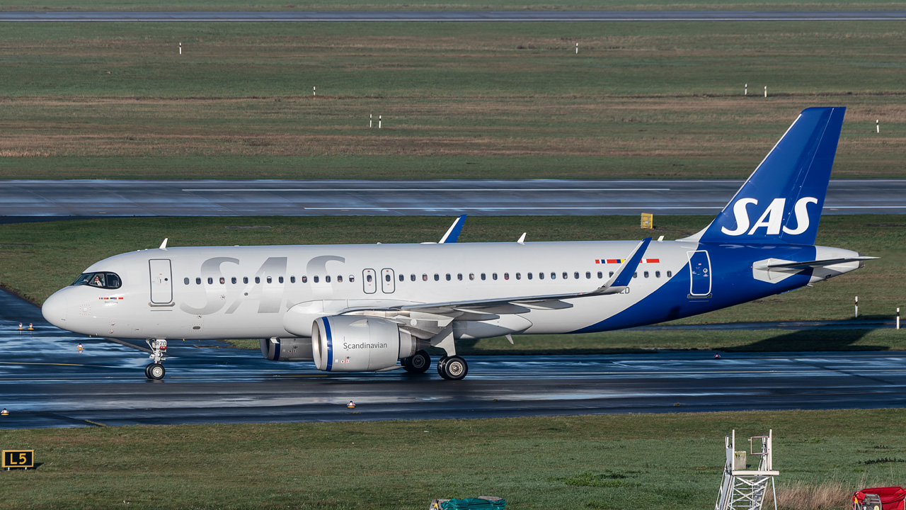 SE-RZD Scandinavian Airlines (SAS) Airbus A320-200neo