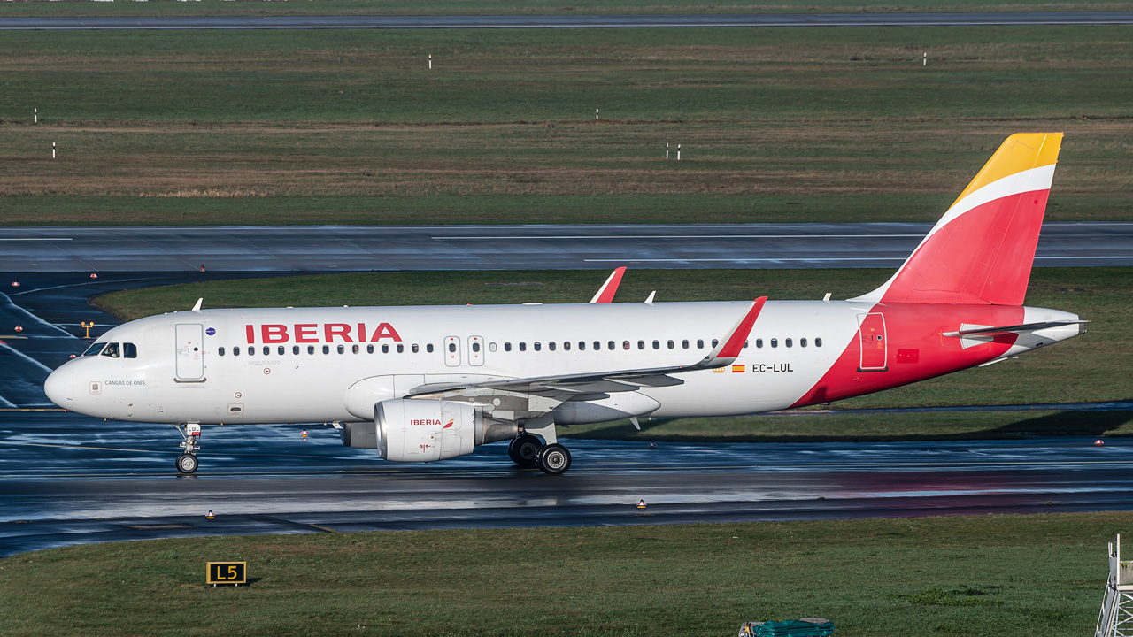 EC-LUL Iberia Airbus A320-200/S