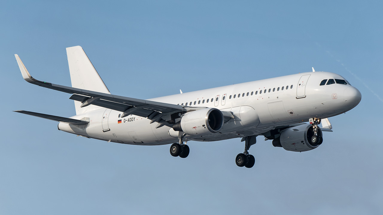 D-ADDY LEAV Aviation Airbus A320-200/S