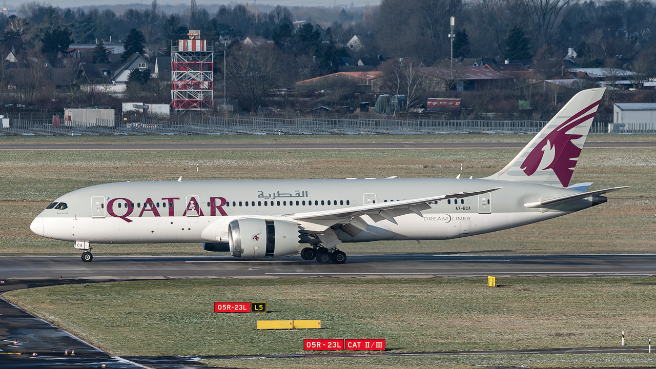 A7-BCA Qatar Airways Boeing 787-8 Dreamliner