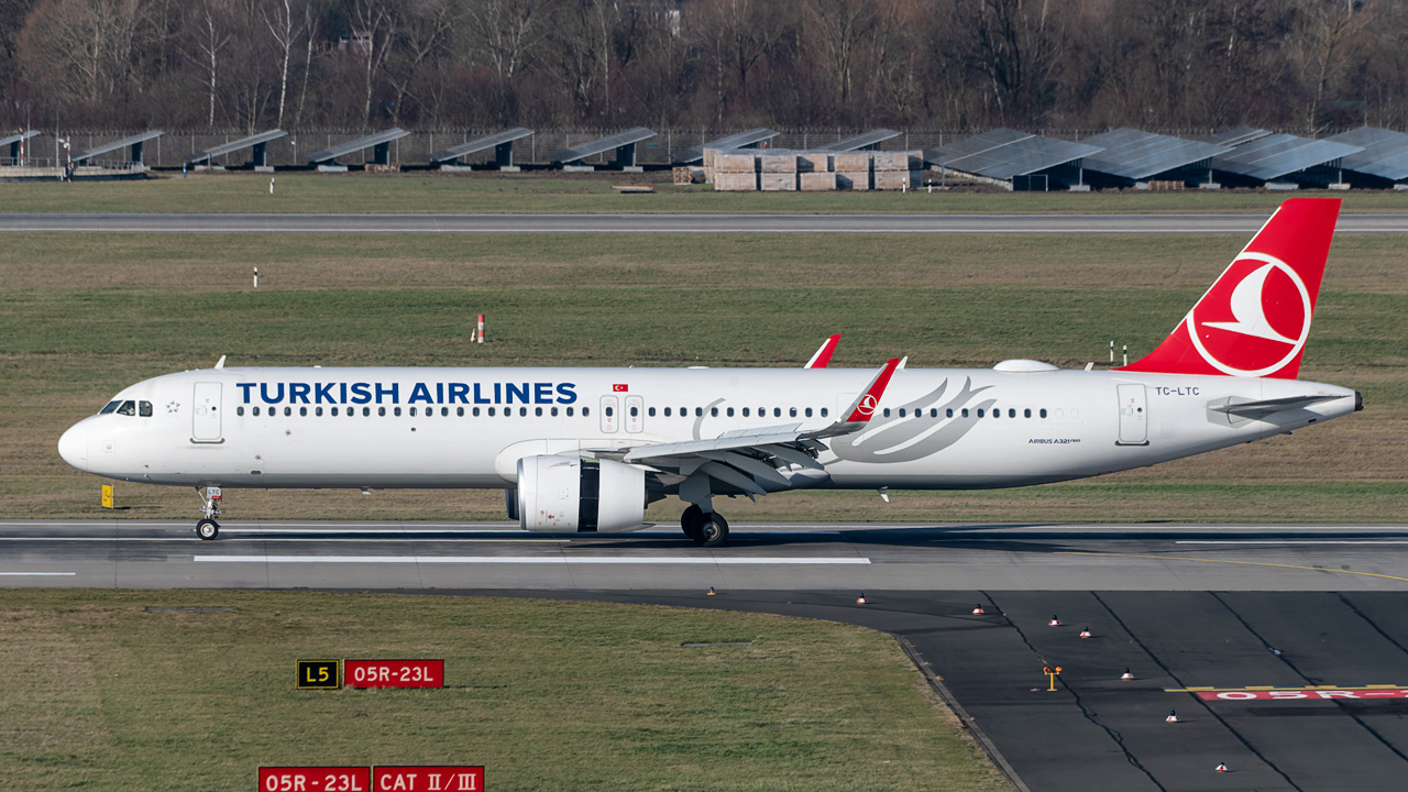 TC-LTC Turkish Airlines Airbus A321-200neo