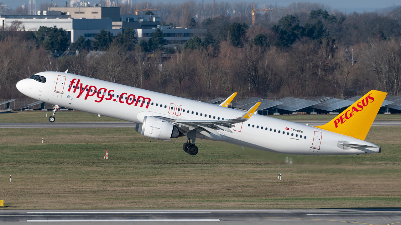TC-RFR Pegasus Airlines Airbus A321-200neo