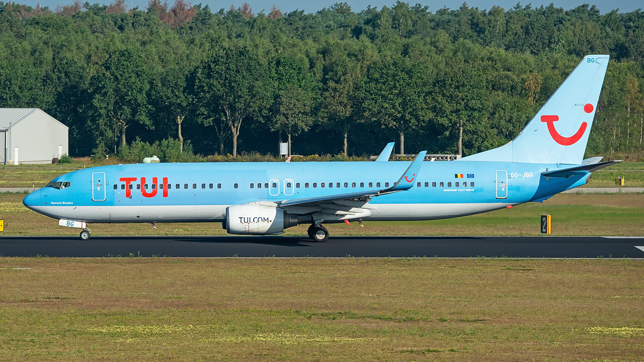 OO-JBG TUI Airlines Belgium Boeing 737-800