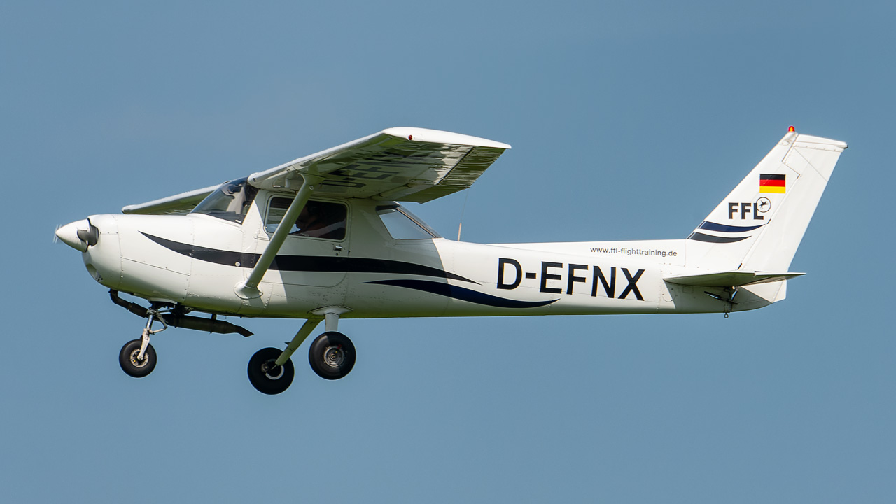 D-EFNX FFL Flight Training Reims-Cessna F152