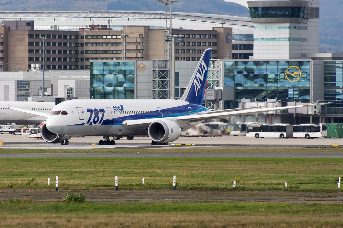 JA822A All Nippon Airways (ANA) Boeing 787-8