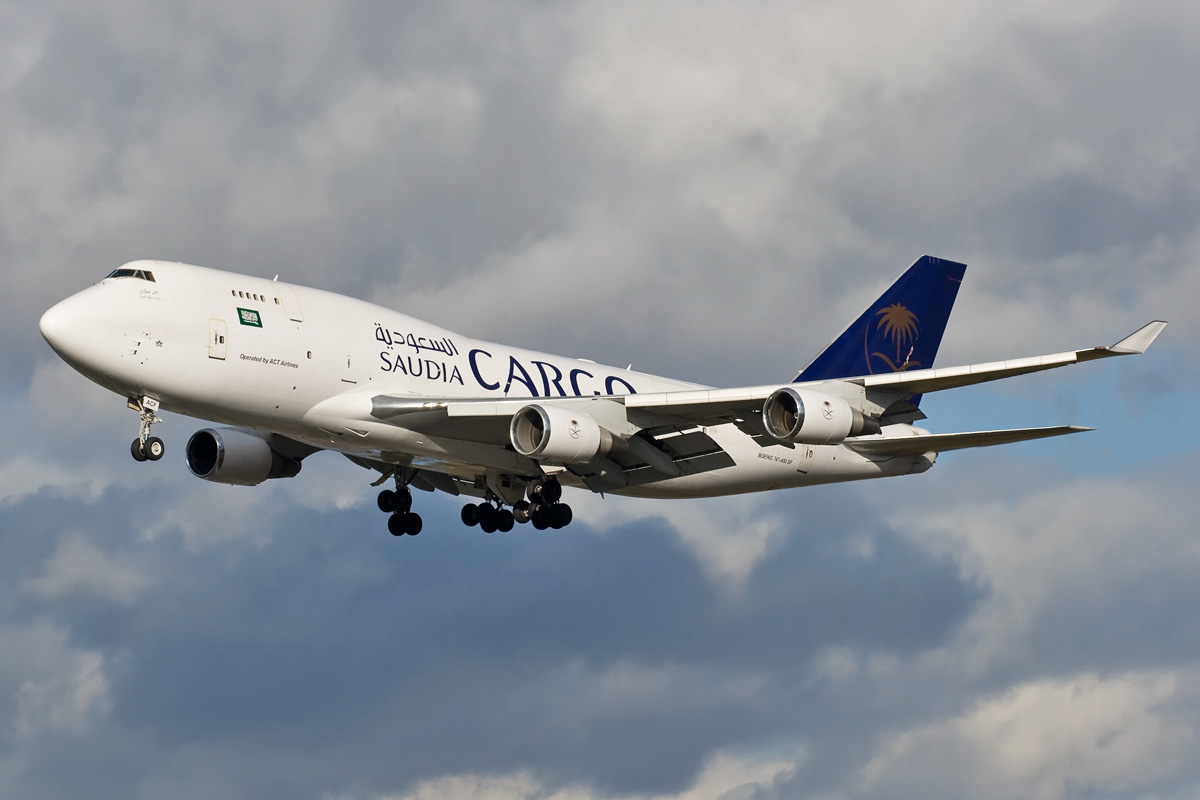 TC-ACF Saudi Arabian Cargo Boeing 747-400(SF)