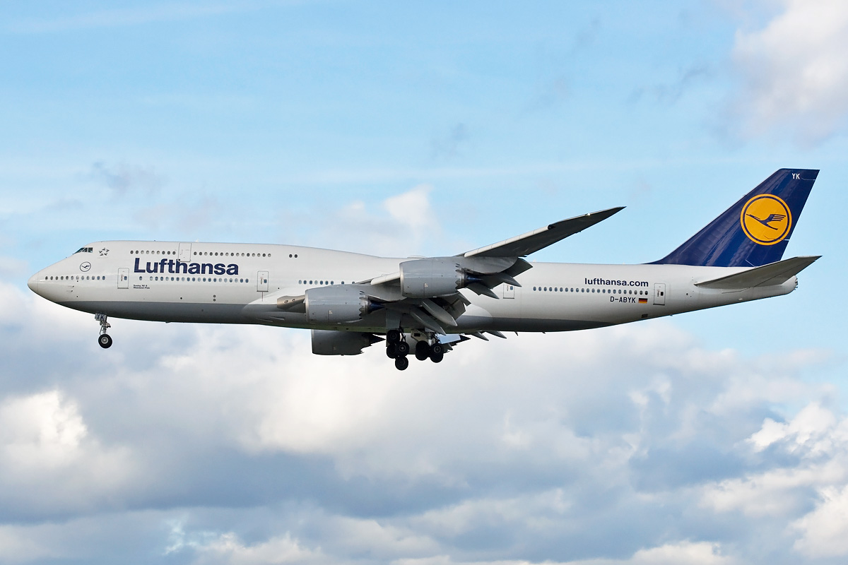 D-ABYK Lufthansa Boeing 747-8