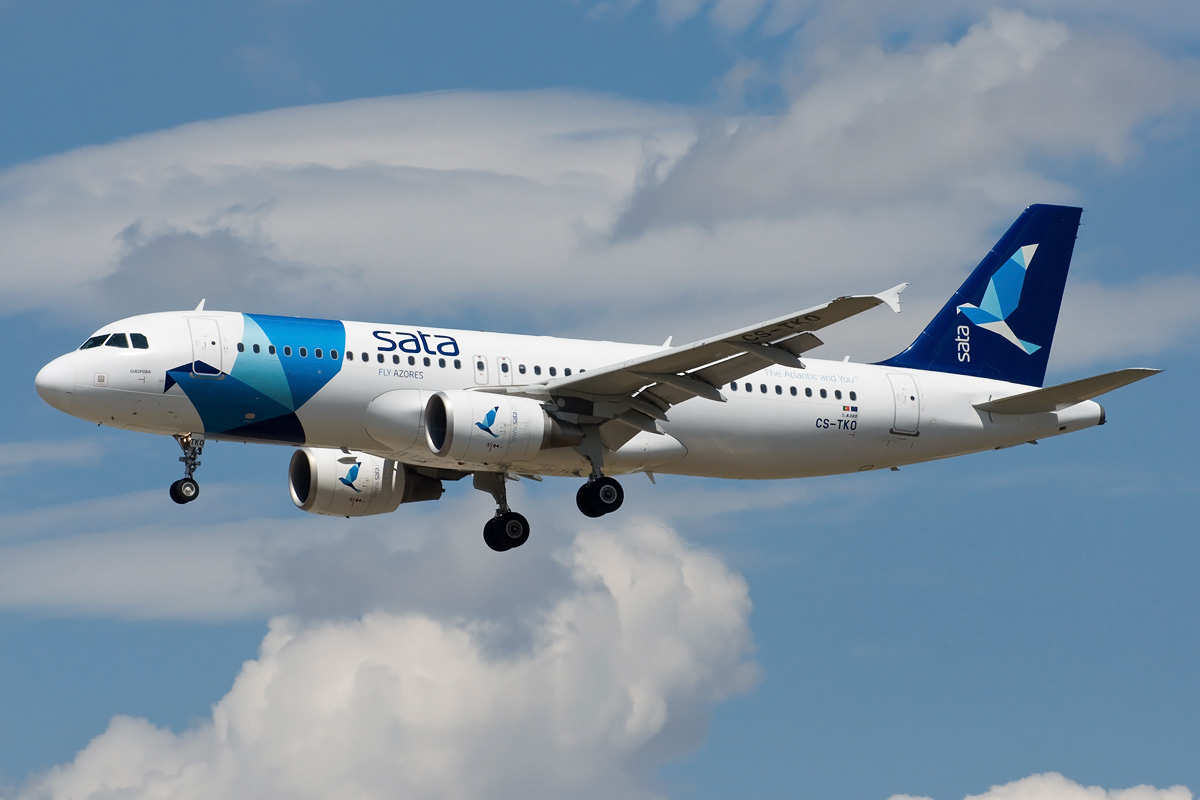 CS-TKO SATA Airbus A320-200