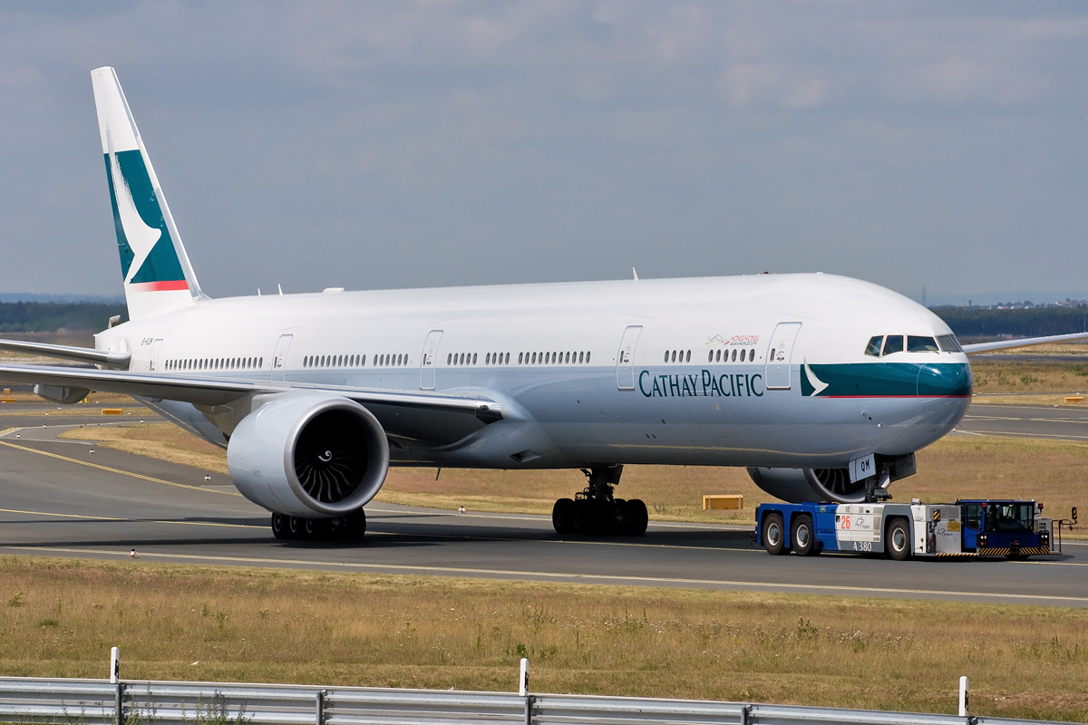 B-KQM Cathay Pacific Boeing 777-300(ER)