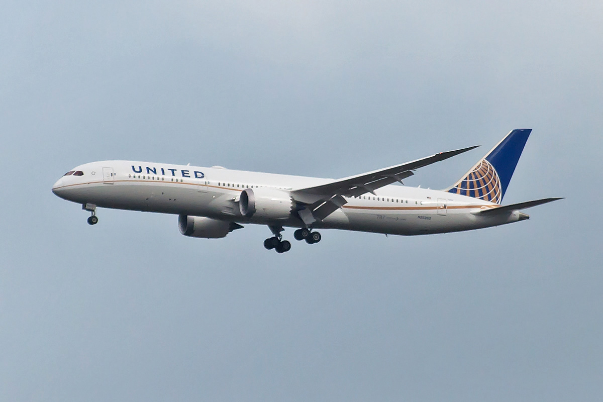 N35953 United Airlines Boeing 787-9