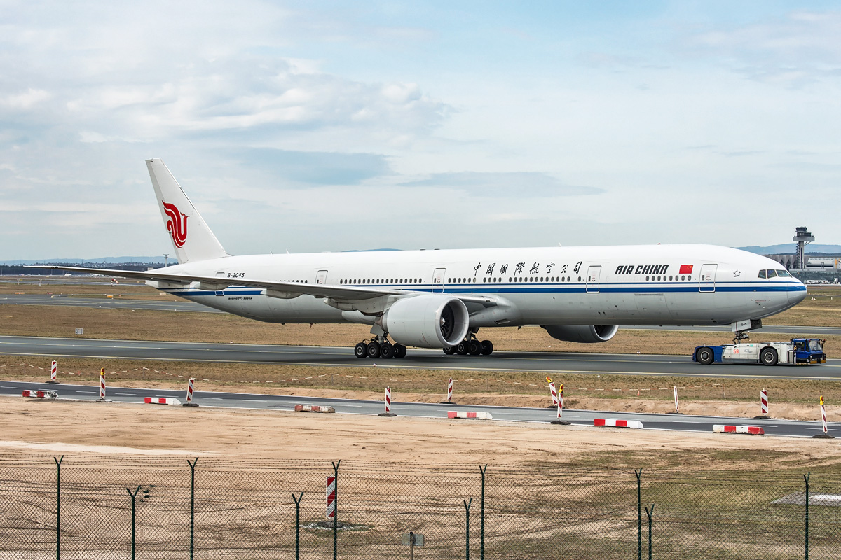 B-2045 Air China Boeing 777-300(ER)