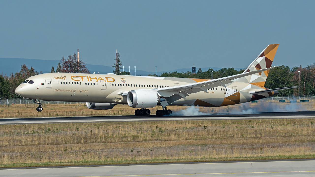 A6-BLX Etihad Airways Boeing 787-9