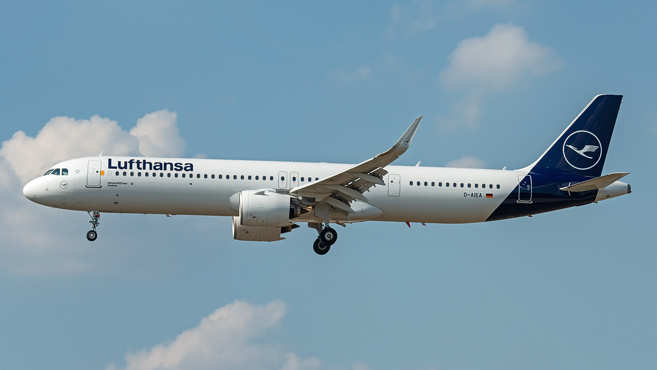 D-AIEA Lufthansa Airbus A321-200neo