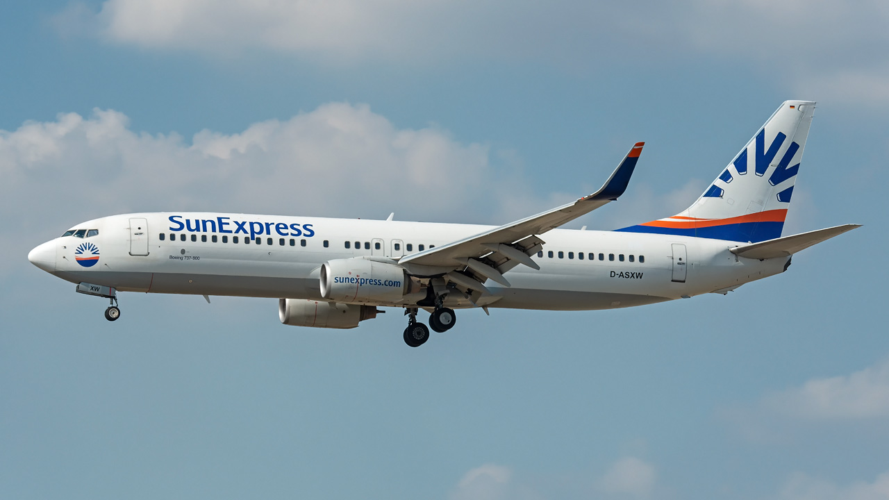 D-ASXW SunExpress Germany Boeing 737-800