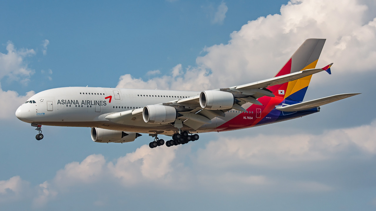 HL7634 Asiana Airlines Airbus A380-800