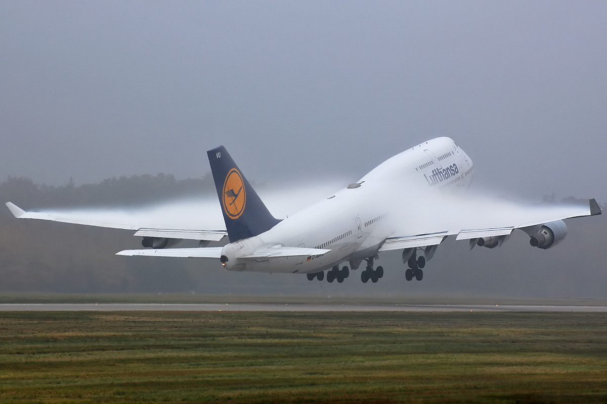 D-ABVU Lufthansa Boeing 747-400, FRA 12.10.2008