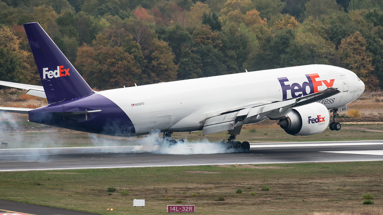 N880FD Federal Express (FedEx) Boeing 777F