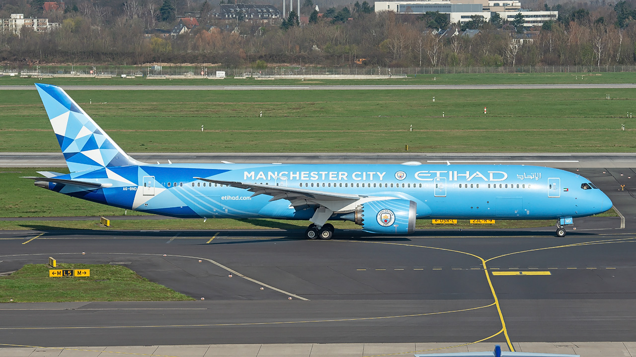 A6-BND Etihad Boeing 787-9 Dreamliner (Manchester City FC c/s) - DUS 16.03.2020