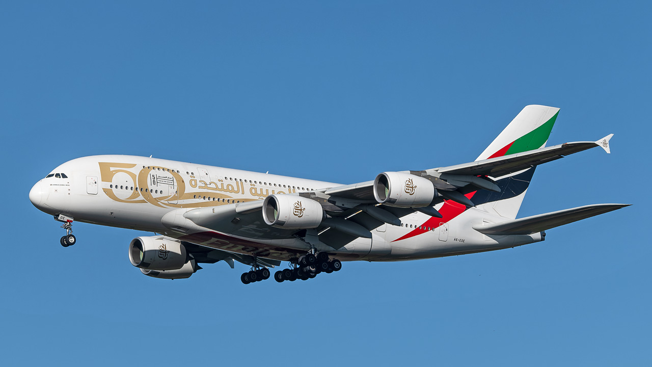 A6-EOE Emirates Airbus A380-800