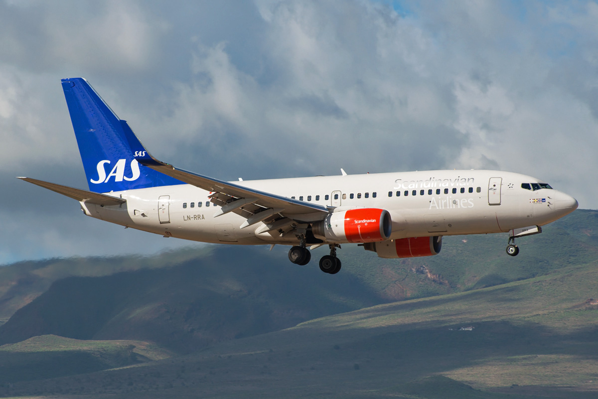 LN-RRA Scandinavian Airlines (SAS) Boeing 737-700