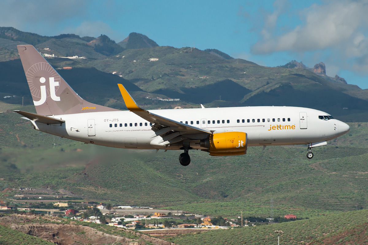 OY-JTS Jettime Boeing 737-700