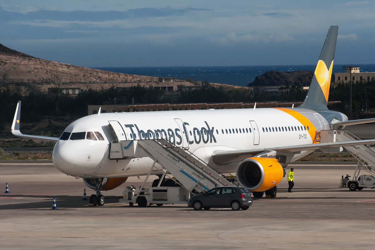 OY-TCI Thomas Cook Airlines Scandinavia Airbus A321-200/S