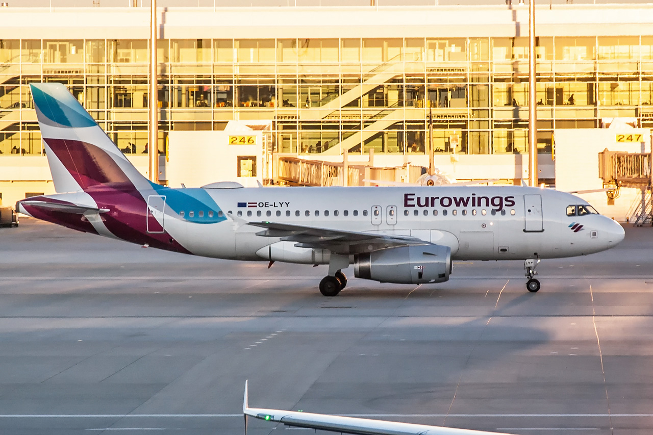 OE-LYY Eurowings Europe Airbus A319-100