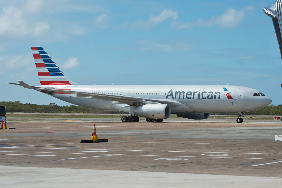 N288AY American Airlines Airbus A330-200