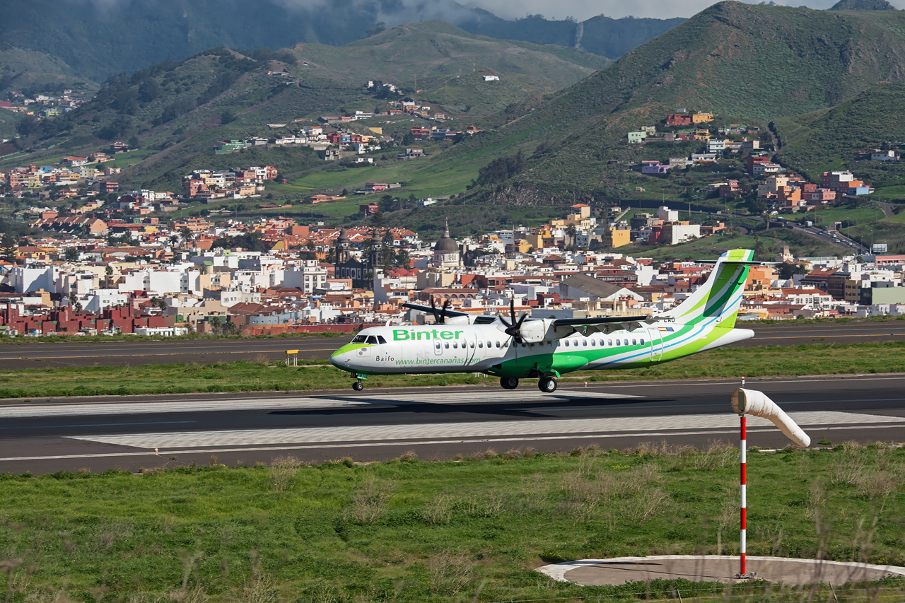 EC-LAD Binter Canarias Aerospatiale ATR-72-200
