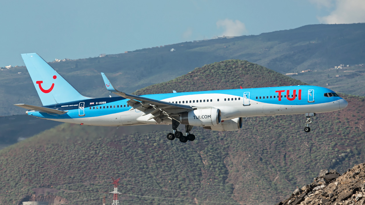 G-OOBB TUI Airways Boeing 757-200