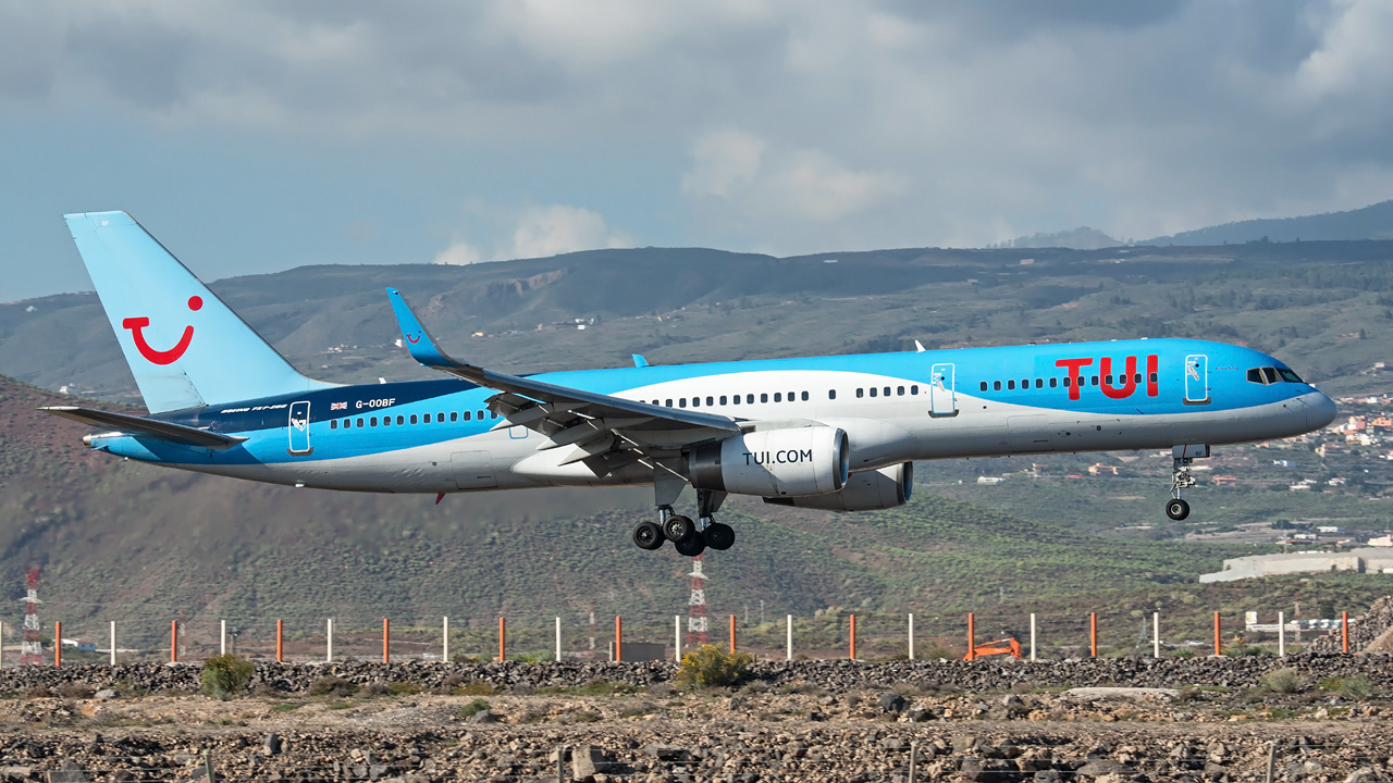 G-OOBF TUI Airways Boeing 757-200