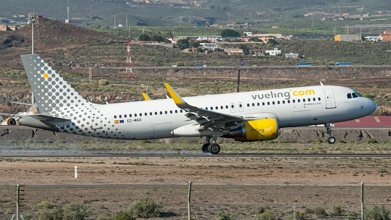 EC-MAO Vueling Airbus A320-200/S