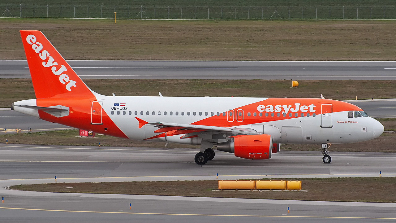 OE-LQX EasyJet Europe AIrbus A319-100