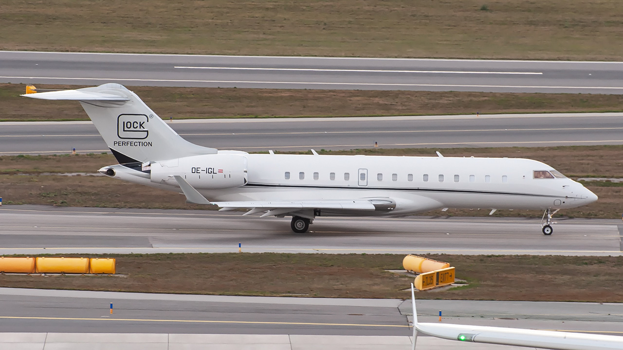 OE-IGL Amira Air Bombardier BD-700-1A10 Global 6000