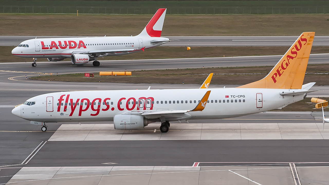 TC-CPG Pegasus Airlines Boeing 737-800